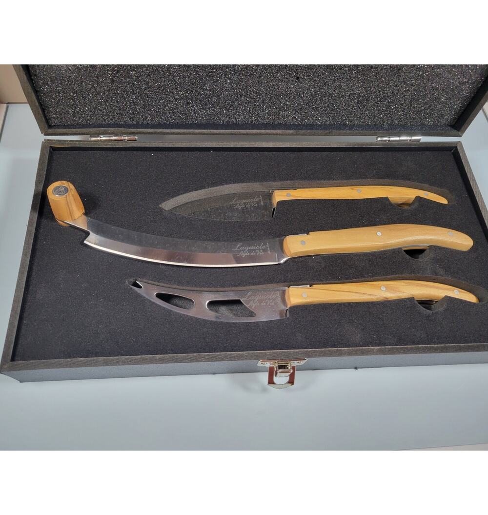 Laguiole Style de Vie Cheese knives, Luxury Line, 3 pieces, Olive Wood
